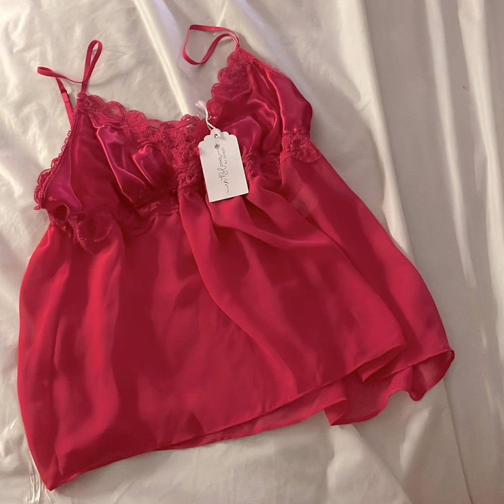Two piece set - Picture 2 of 3